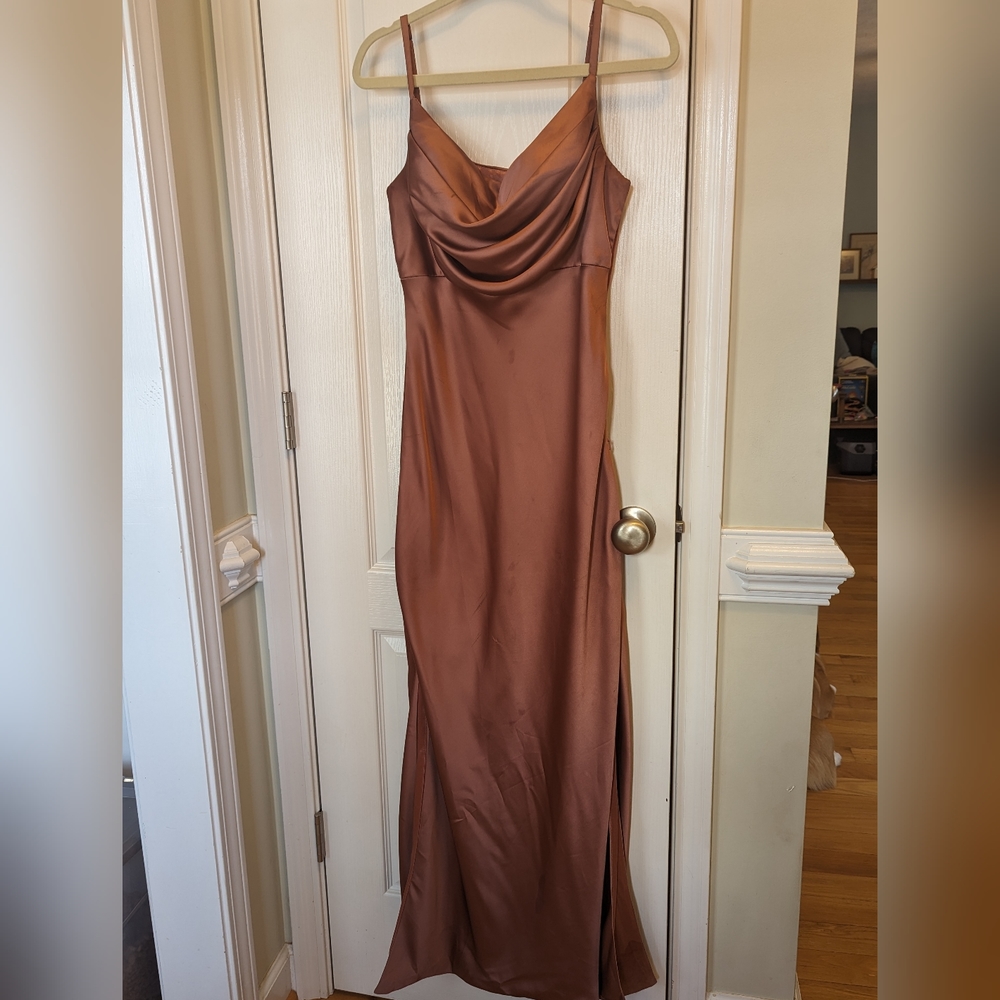 Revelry sky satin dessert rose size 8